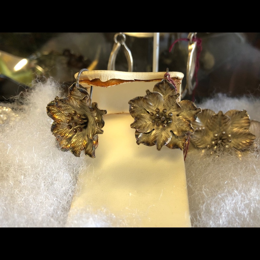 Vintage Poinsettia Earrings